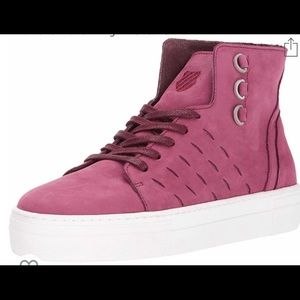 Women's KSwiss 100% nubuck leather